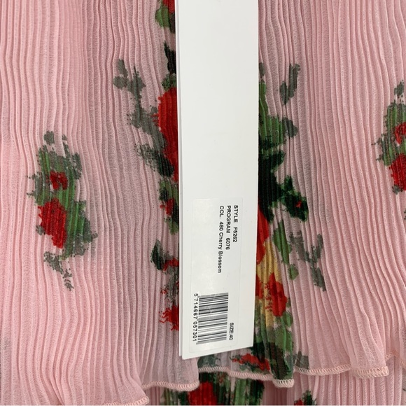 Ganni Pleated Georgette Strap Midi Dress in Cherry Blossoms Size 40 - Picture 5 of 10